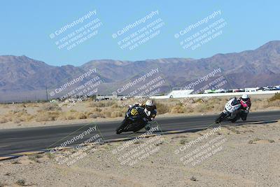 media/Jan-10-2025-CVMA Friday Practice (Fri) [[489e0da257]]/Group 4 and Trackday/Session 2 (Turn 4 Inside)/